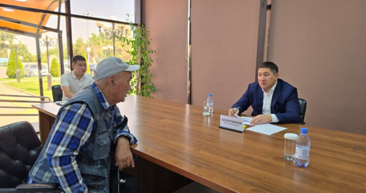 ГЛАВА РАЙОНА ВЫСЛУШАЛ ПРОБЛЕМЫ ЖИТЕЛЕЙ