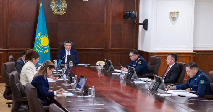ОЛЖАС БЕКТЕНОВ ПРОВЁЛ ЗАСЕДАНИЕ РЕСПУБЛИКАНСКОГО ШТАБА ПО ПРОФИЛАКТИКЕ НАРКОМАНИИ И ПРОТИВОДЕЙСТВИЮ НАРКОПРЕСТУПНОСТИ