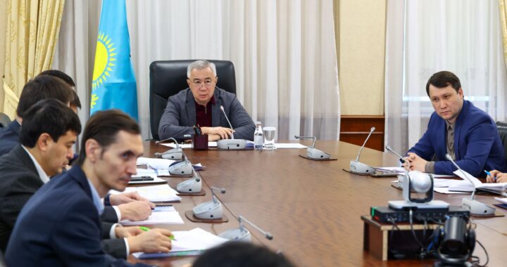 ҮКІМЕТТЕ НЕГІЗГІ АЗЫҚ-ТҮЛІК ЖӘНЕ АЗЫҚ-ТҮЛІК ЕМЕС ТАУАРЛАР БАҒАСЫН ТҰРАҚТАНДЫРУ МӘСЕЛЕЛЕРІ ҚАРАЛДЫ