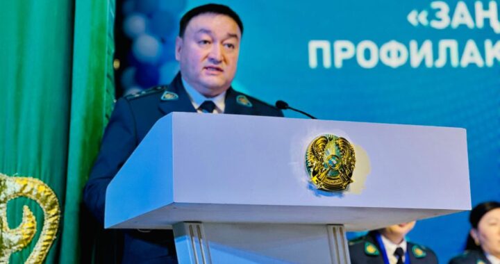 В ЖАМБЫЛЕ ОКОЛО 10 ТЫСЯЧ ЖИТЕЛЕЙ ПОЛУЧИЛИ ПРАВОВЫЕ КОНСУЛЬТАЦИИ: КАРАВАН «ЗАКОН И ПОРЯДОК» ПОКРЫЛ ТРИ РАЙОНА