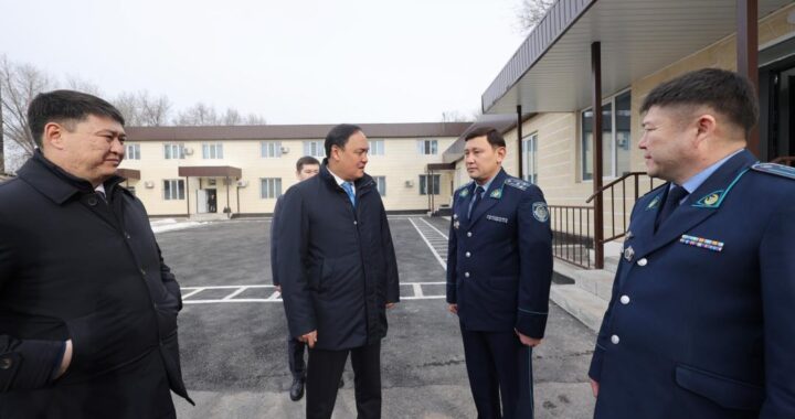 АКИМ ОБЛАСТИ ПРОВЕРИЛ ОБЪЕКТЫ, ПРОШЕДШИЕ КАПИТАЛЬНЫЙ РЕМОНТ В МЕРКЕНСКОМ РАЙОНЕ