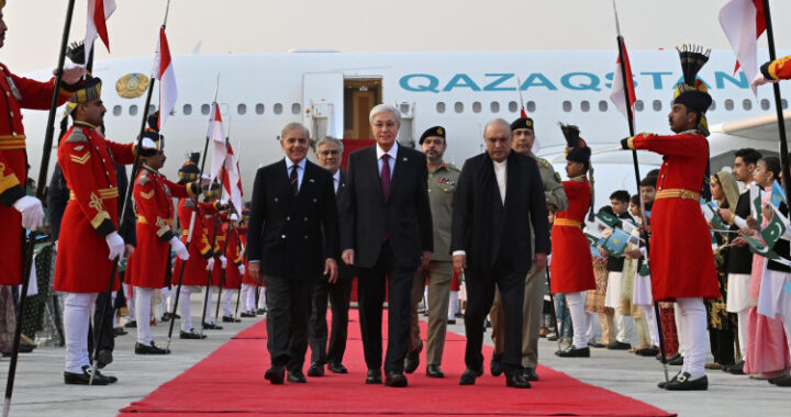 ПРЕЗИДЕНТ КАЗАХСТАНА С РАБОЧИМ ВИЗИТОМ ПРИБЫЛ В ПАКИСТАН