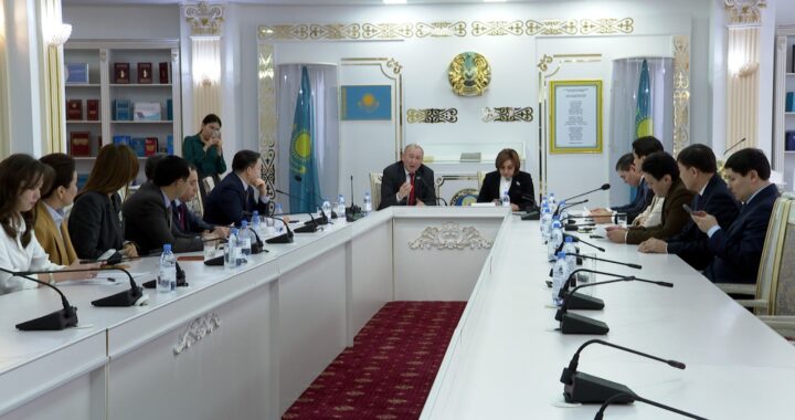 БАС РЕДАКТОРЛАР КЛУБЫ ЖАҢА КОНСТИТУЦИЯ ЖОБАСЫН ҚОЛДАЙТЫНЫН МӘЛІМДЕДІ